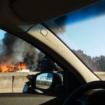 Alerta en el incendio de un bar en Lugo por riesgo de explosión de tanques de propano