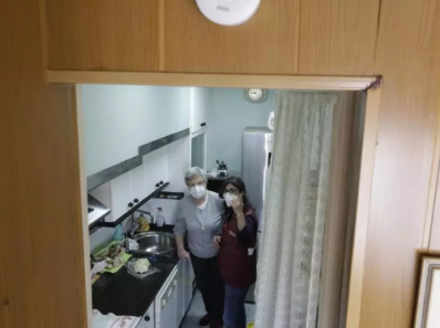 Detectores de humos en España: solo 1 de cada 4 hogares los tiene y podrían evitar el 80% de muertes