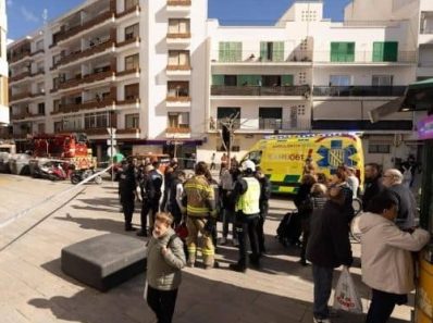 Los vecinos de Ibiza evitan desastre tras un incendio
